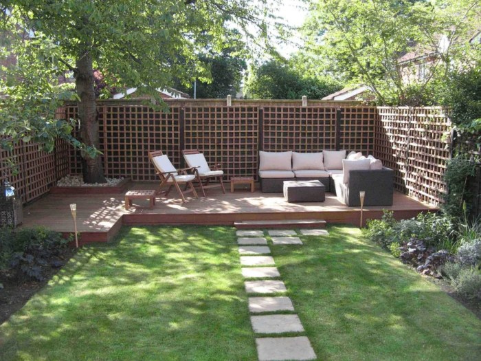 How to Landscape Your Yard: 15 Ideas for a Beautiful Outdoor Space