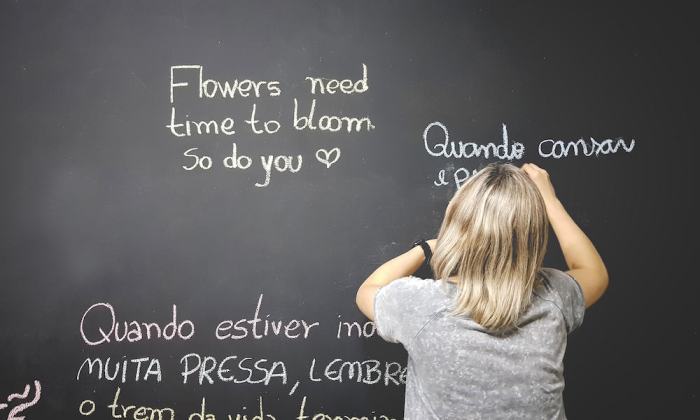 How to Learn 100 Portuguese Words in a Month