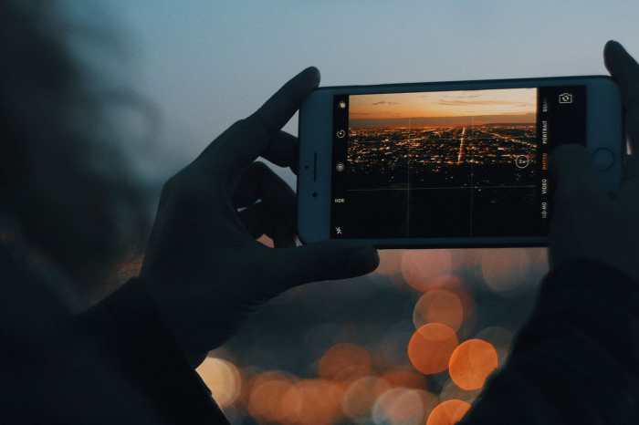 Smartphone journalism consent taking tips illegal filming stabilization explora